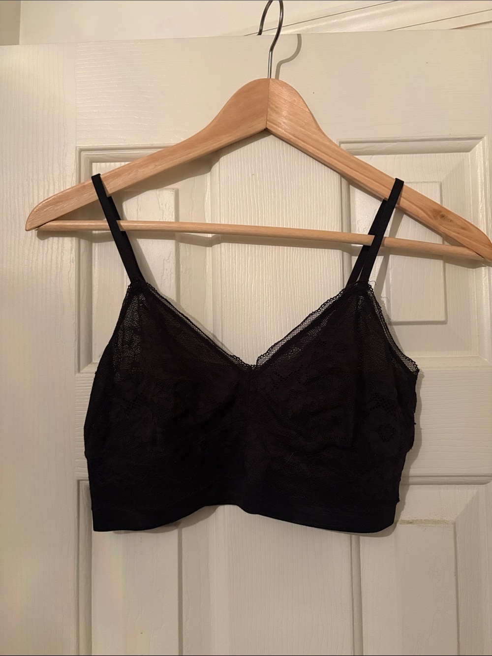 Victoria's Secret Black Lace Bralette. Small.